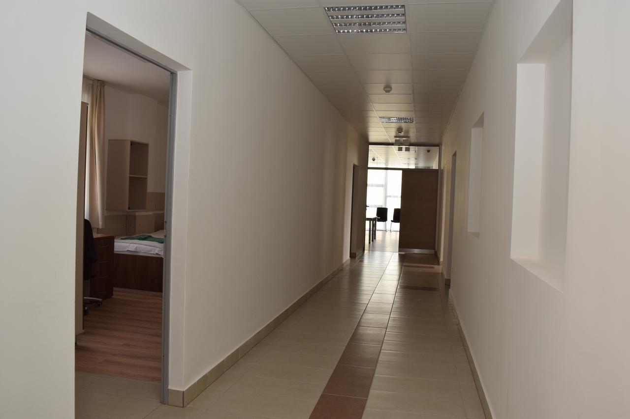 Marothi Kollegium Pansiyon Debrecen Dış mekan fotoğraf