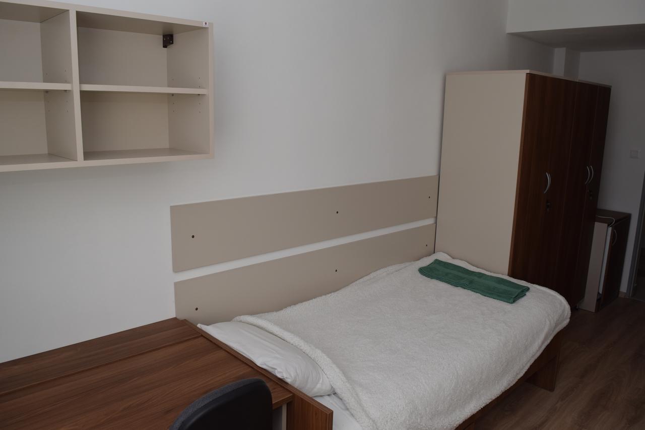 Marothi Kollegium Pansiyon Debrecen Dış mekan fotoğraf